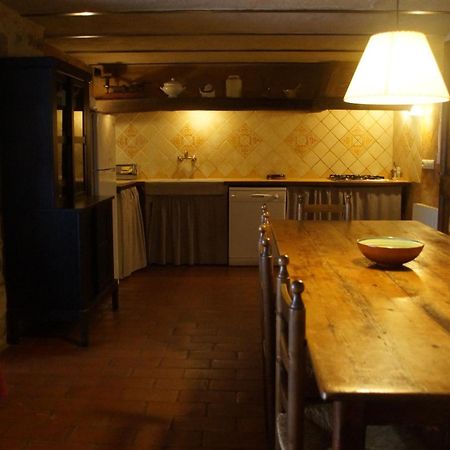 Gasthaus Mas Roquet Maçanet de Cabrenys Exterior foto